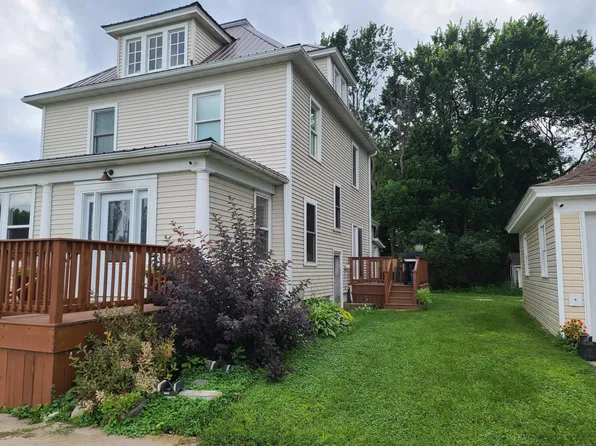 81307 150th St, Sacred Heart, MN 56285