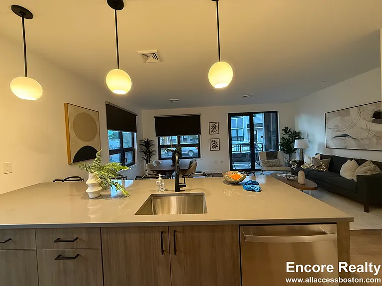 199A Gardner St #U205 — Photo 6