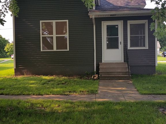3rd image of 499 E Washington St
