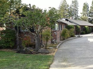 42 Kent Ct, Moraga, CA 94556