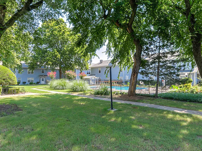 Norman Apartments — Photo 39