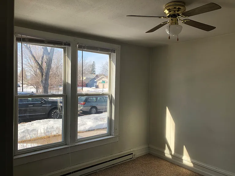 1 bed, 1.0 bath, 700 sqft, $1,100 — Photo 10