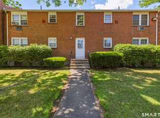 Farmingdale, Farmington, CT 06032