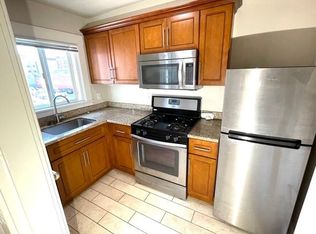 924 Madison St, Oakland, CA 94607