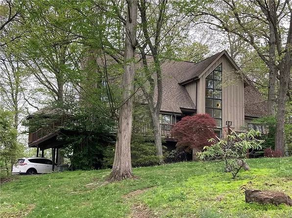 174 Ammons Dr, McMurray, PA 15317