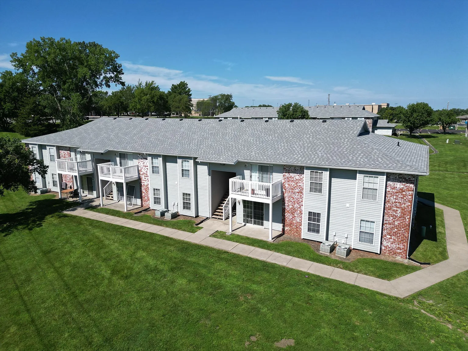 Lynn Park Apartments Welcome to historic Excelsior Springs! — Photo 3