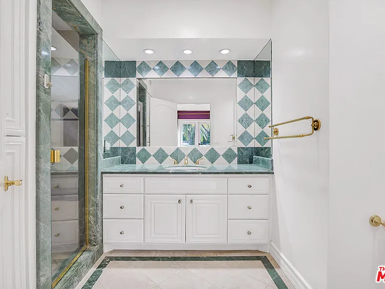 10557 Rocca Pl — Photo 30