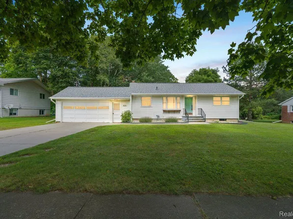 825 S Lansing St, Mason, MI 48854