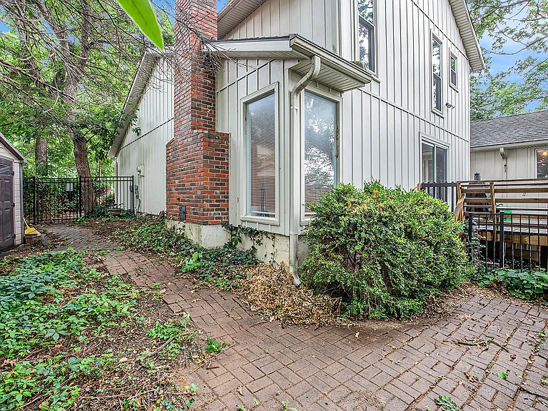 13805 W 78th Ter — Photo 29