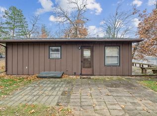 952 Ivanhoe Cir, Mount Vernon, IA 52314