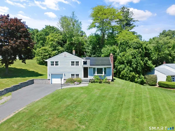 1 Batt Lane, East Haven, CT 06513