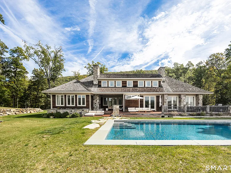 121 Quaker Hill Rd — Photo 40