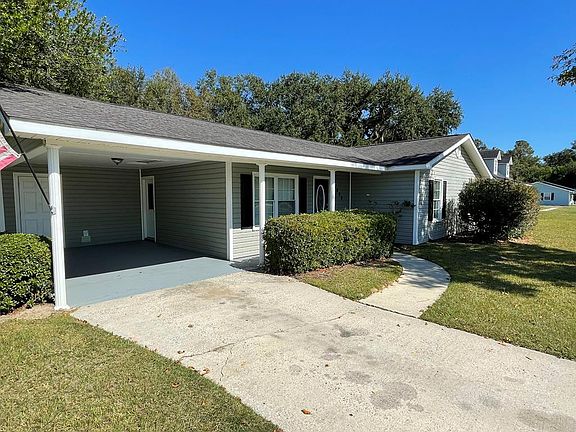 2nd image of 3809 Spruce Dr