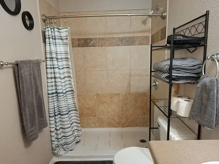 1406 Pennsylvania St NE #4 — Photo 20
