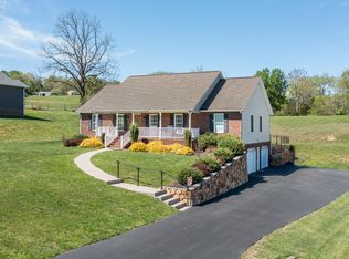 344 Ridgley Ln, Fincastle, VA 24090