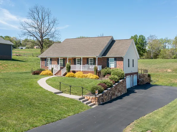 344 Ridgley Ln, Fincastle, VA 24090