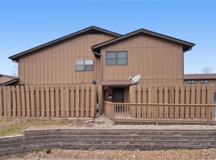 401 Whitehall Ct, Belleville, IL 62223