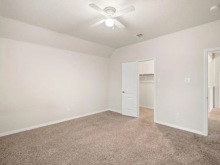 135 San Bernard Dr — Photo 28