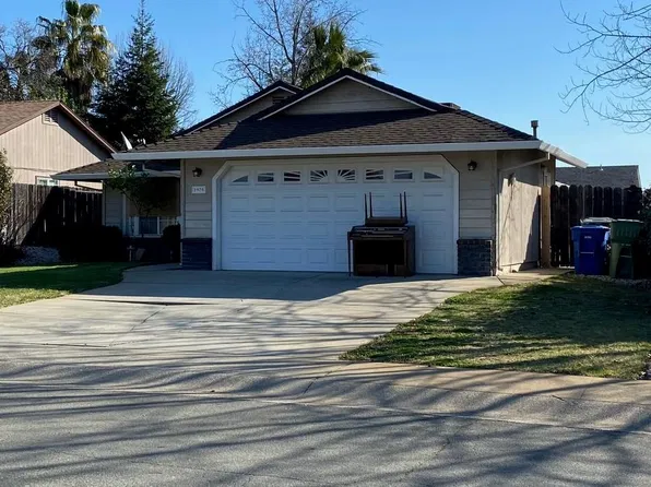 1979 Trumpet Dr, Redding, CA 96003