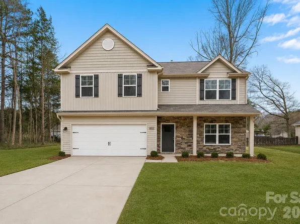 8912 Sawyer Run Ct, Charlotte, NC 28215