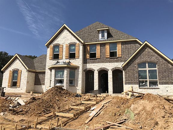 2nd image of 517 Asheville Ln