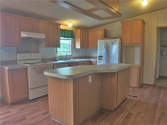 3rd image of 660 County Road 2266