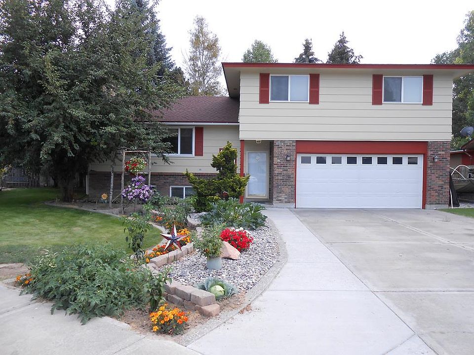 1st image of 2229 Dickson Cir E