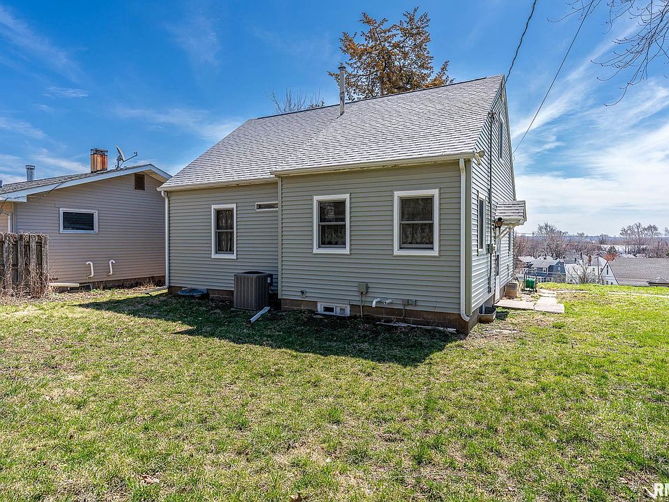 2604 Telegraph Rd, Davenport, IA 52804 Zillow