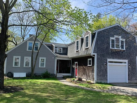 3rd image of 118 Plymouth St