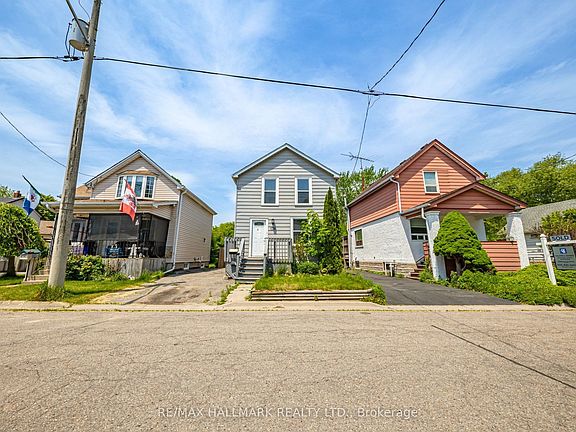 2nd image of 170 Elliott St