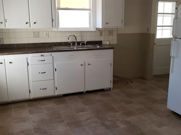 1 Collette St, Waterville, ME 04901