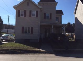 902 Kingview Rd, Scottdale, PA 15683