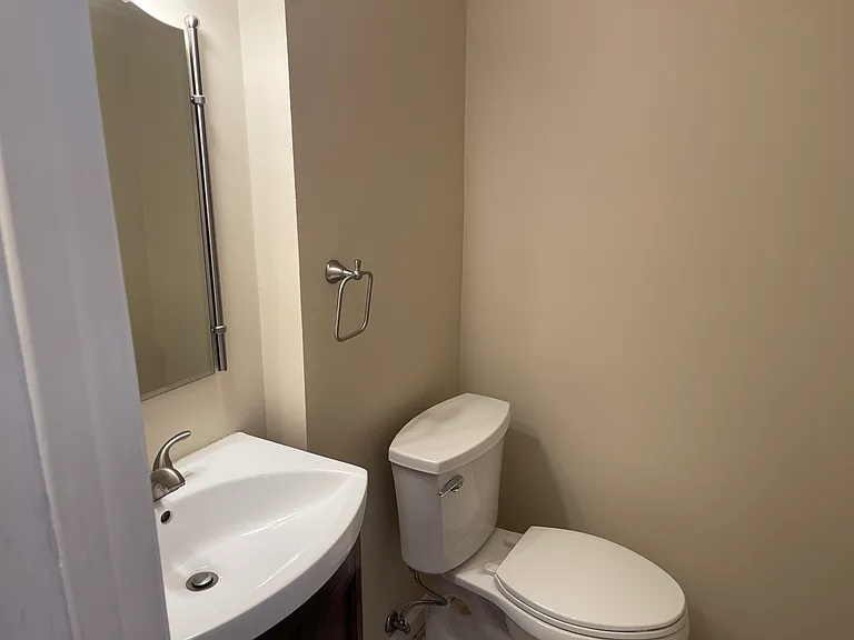5510 Country Dr #124 — Photo 8