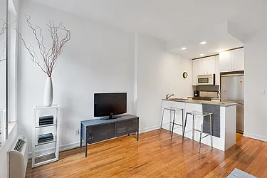 Rented by Yuan Jessica Chuang, LREB