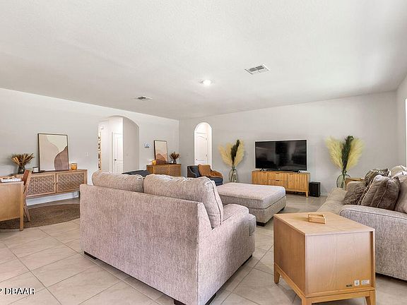 5th image of 262 Sunset Point Dr