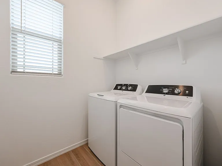 7665 W Smoketree Dr — Photo 35