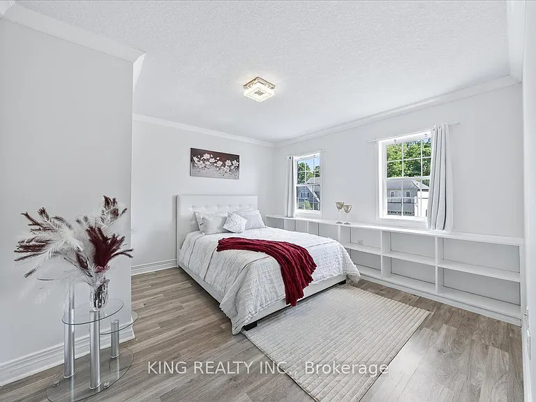 76 Blackburn Dr — Photo 31