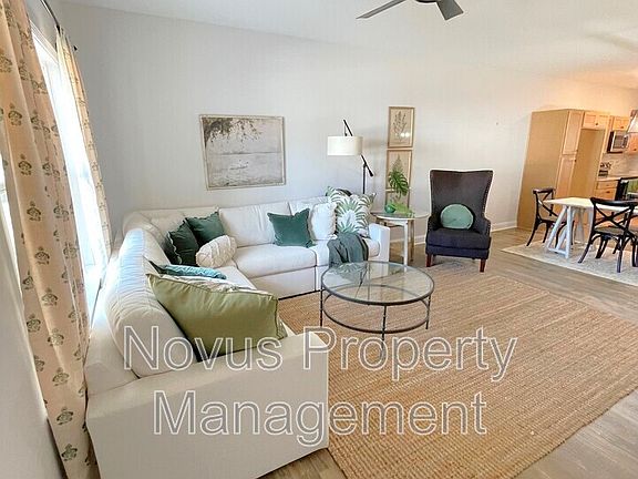 4th image of 111 Crest Pointe