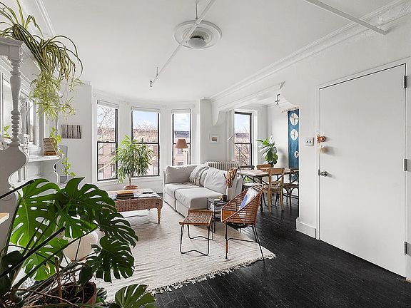 4th image of 324 Stuyvesant Ave #3