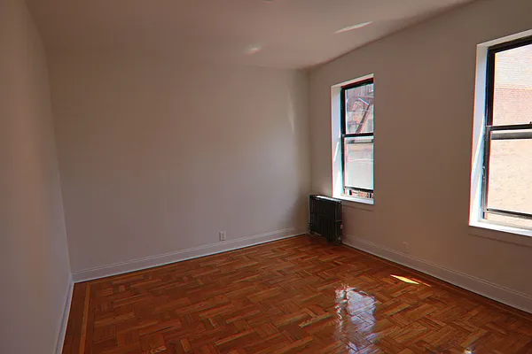 Rented by PMG Real Estate  | media 15