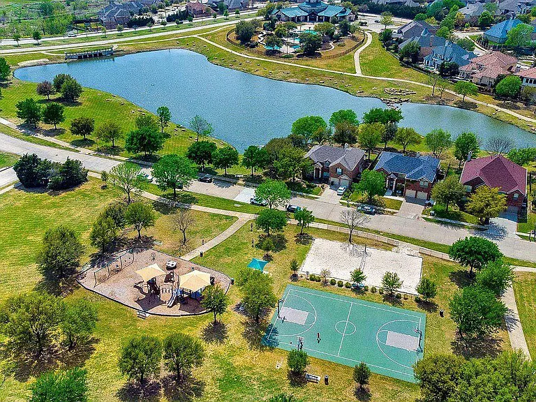 2031 Quail Meadow Ln — Photo 3