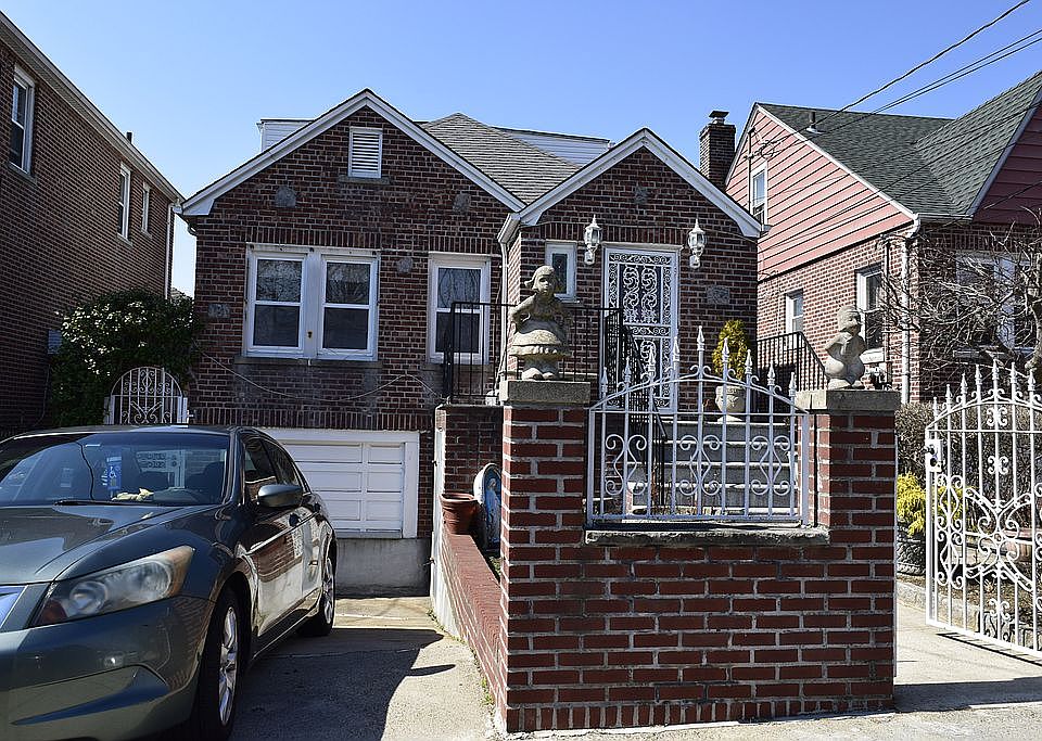 1st image of 2509 Fenton Ave