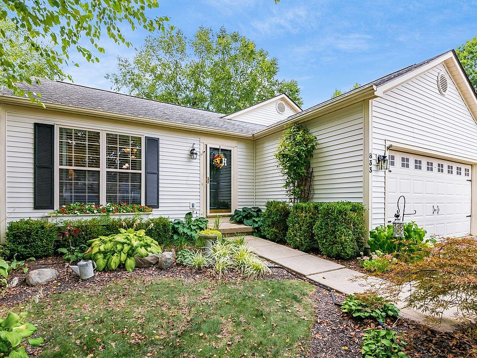 1st image of 833 Buehler Dr