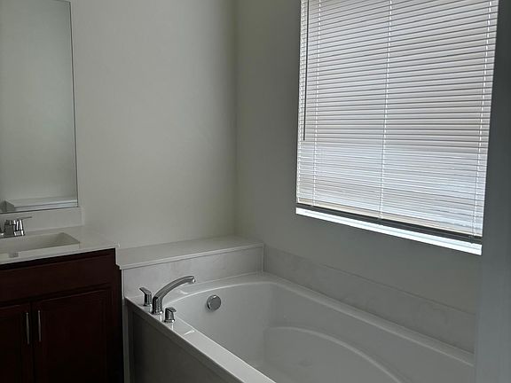 5th image of 59 Bluestem Ct