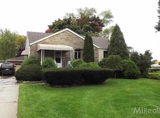 48238 Jefferson Ave, Chesterfield, MI