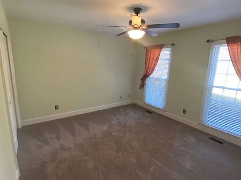 118 Sassafras Rd — Photo 15