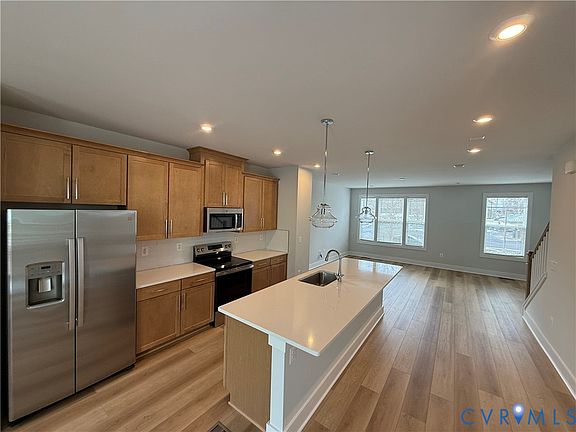 5th image of 10137 Blue Wing Lane Gln