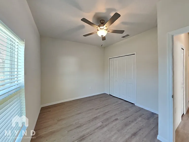 2194 Brancusi Ave — Photo 14
