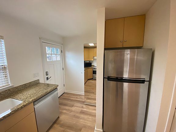 2nd image of 156 Valley Oak Dr #A