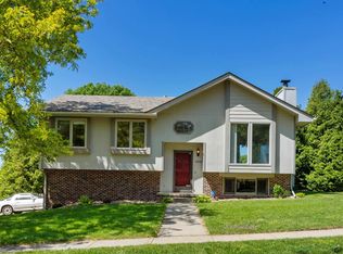 8806 N 82nd Ave, Omaha, NE 68122
